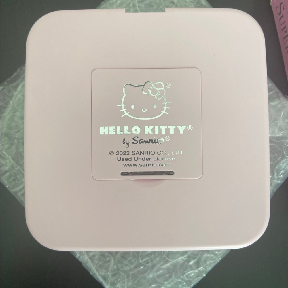 PINK Impressions Hello Kitty Super Cute Compact Mirror 2x Magnification Sanrio - Picture 5 of 7